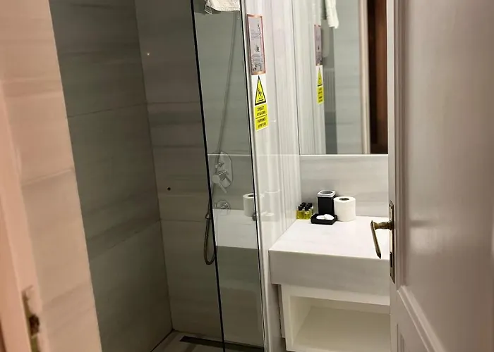 Hotell Lina Taksim Pera 3*