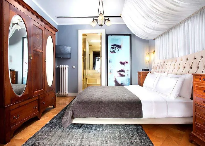 Lina Taksim Pera Hotell