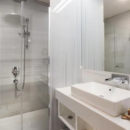 Lina Taksim Pera Szálloda 4*