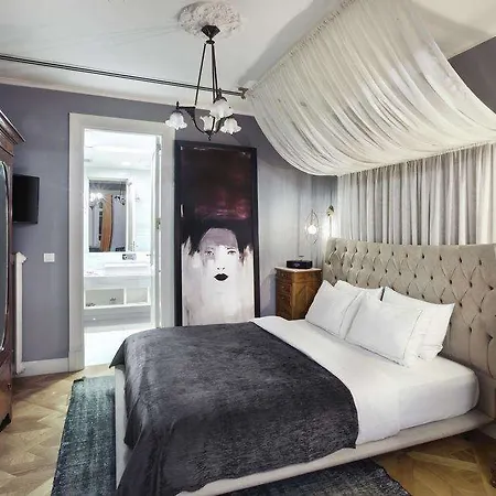 Lina Taksim Pera Hotel 3*