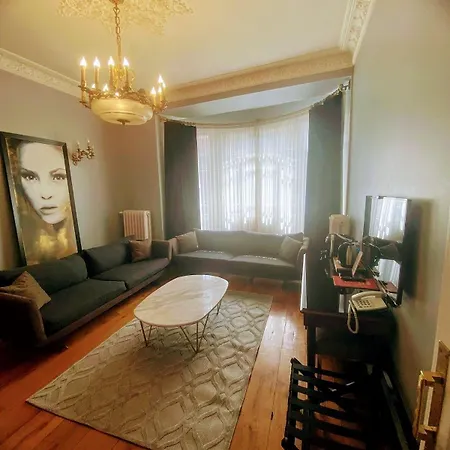 Lina Taksim Pera Hotel 3*