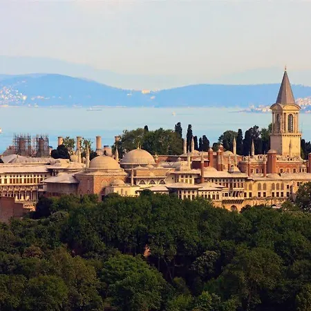 Lina Taksim Pera Hotel 3*