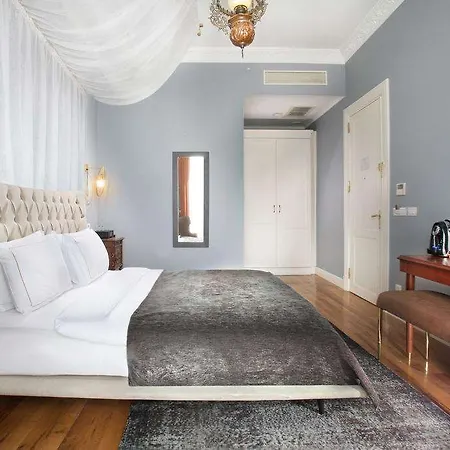 Hotel Lina Taksim Pera 3*