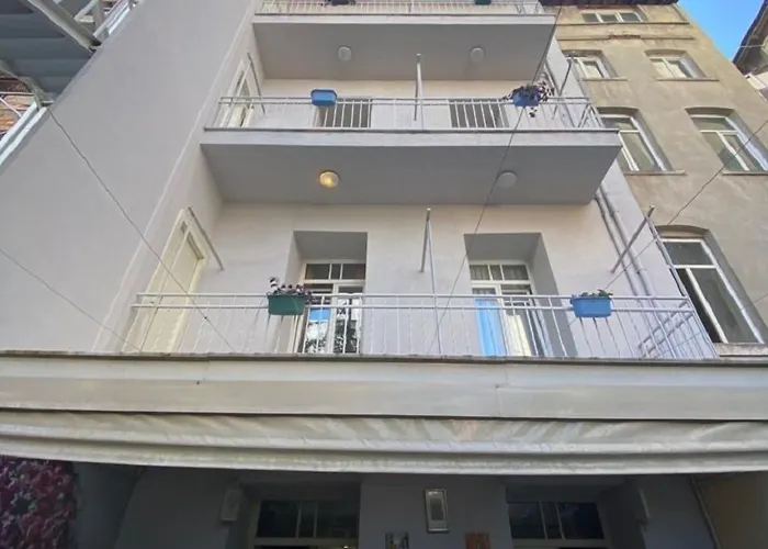 Lina Taksim Pera 3* Стамбул