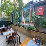 Lina Taksim Pera 3*